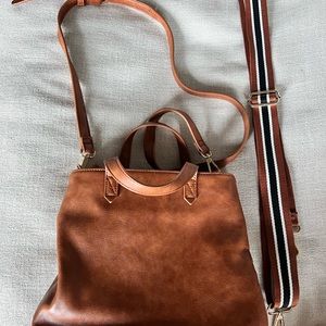 Leather crossbody bag with multiple straps